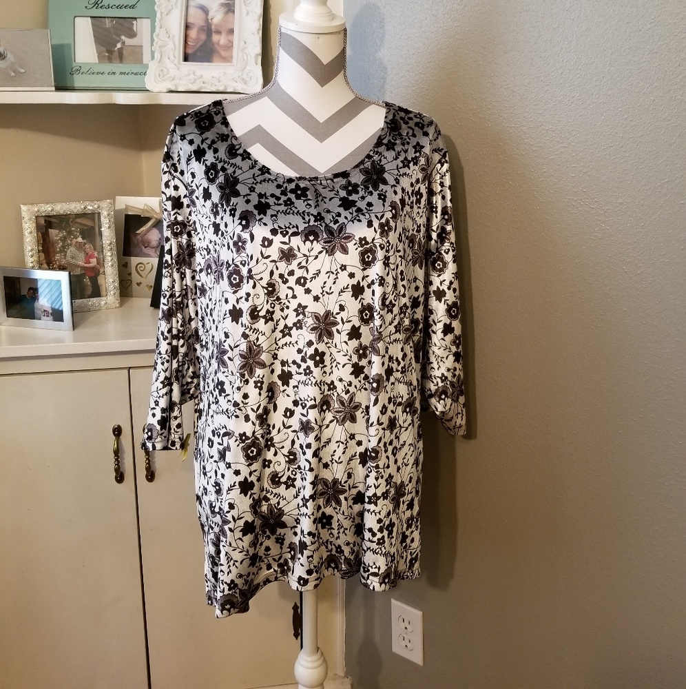 Cathy Woman Velvet Top